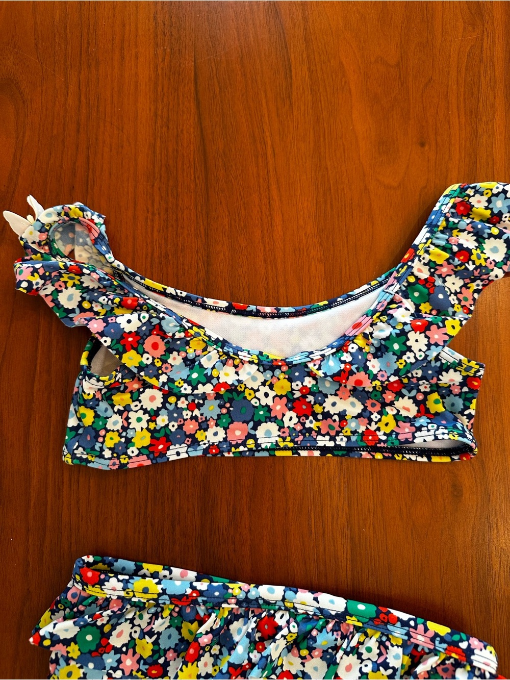 Mini Boden Girls Floral 3D Butterfly Ruffle Two-Piece Swim Set - Navy size 6-7 - Picture 6 of 6